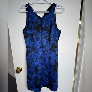 NWT Banana Republic Elegant Blue Floral Dress size 0